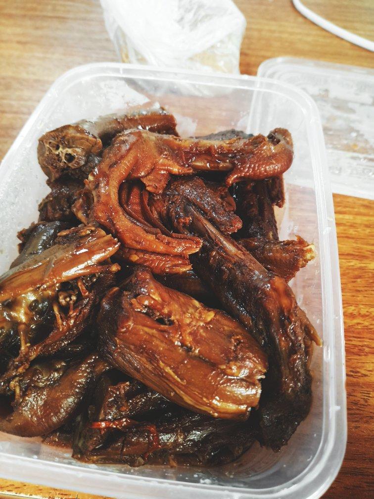 周黑鸭