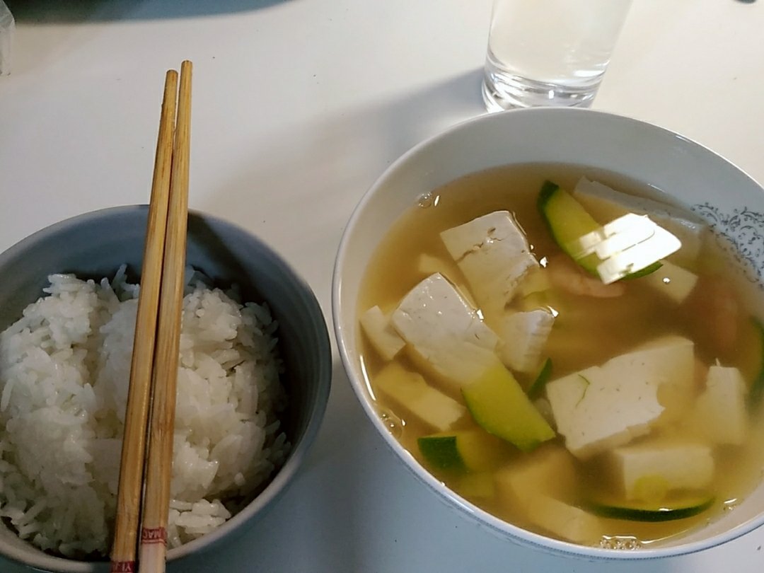 丝瓜虾仁豆腐汤
