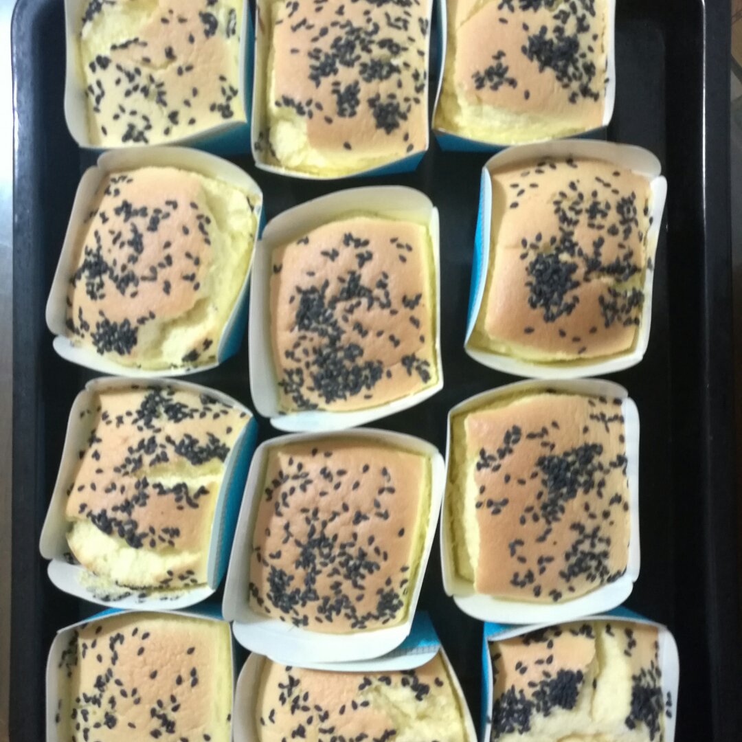 棉花纸杯蛋糕