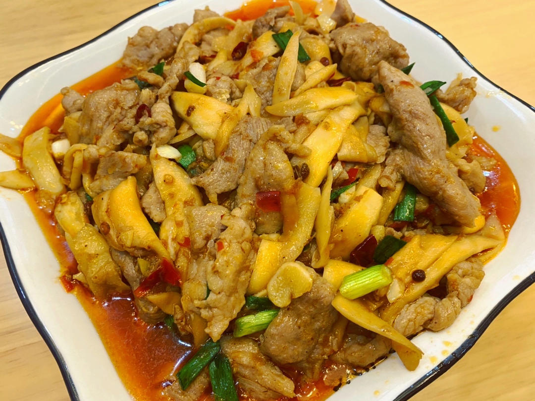杏鲍菇炒肉丝