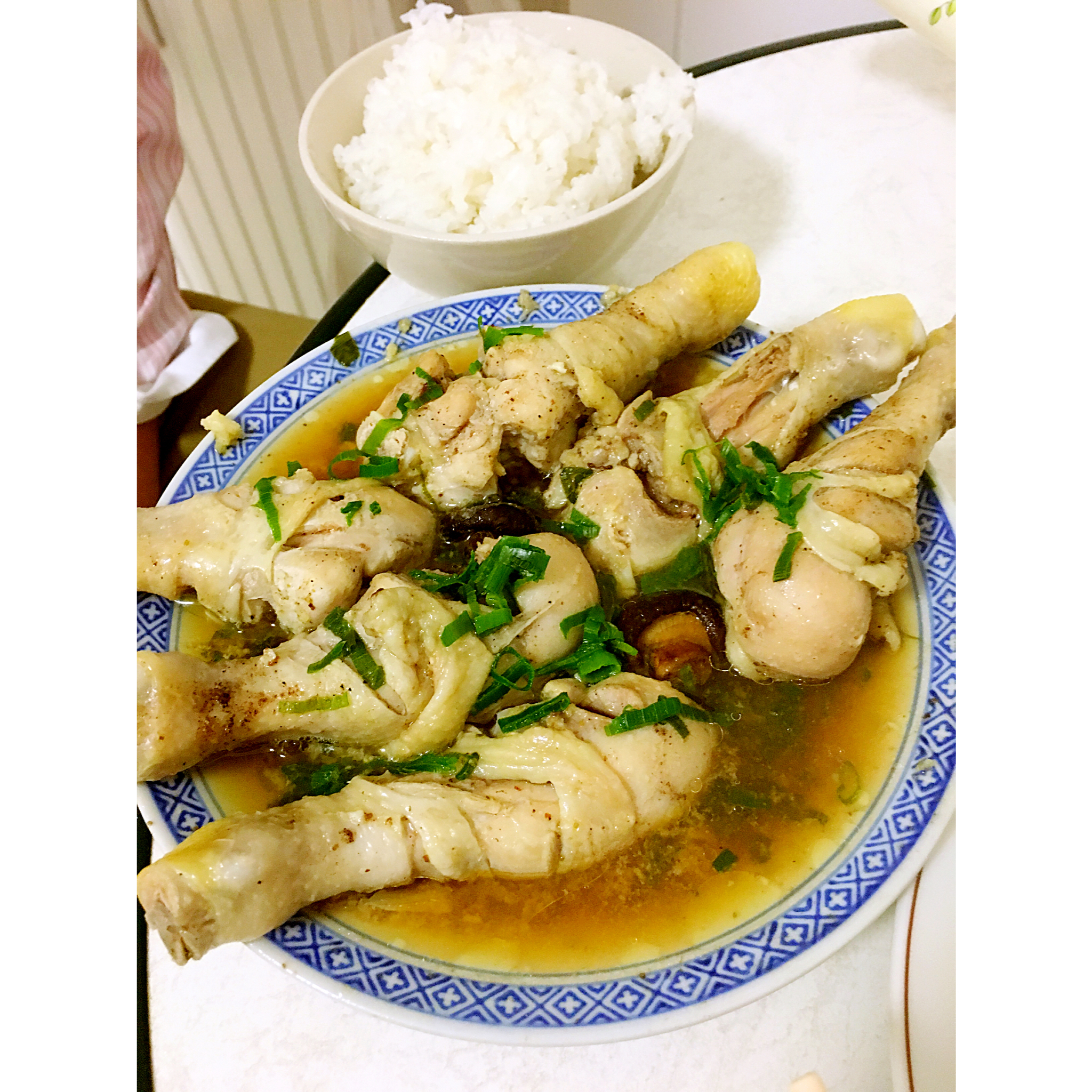 鲜菇蒸鸡腿