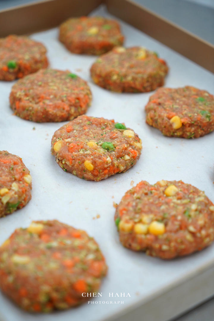 减肥餐：香煎鸡胸肉饼