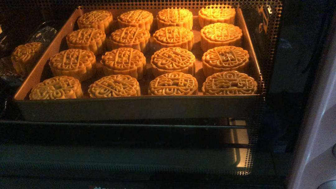 广式蛋黄月饼（75克、50克、各种规格都有）