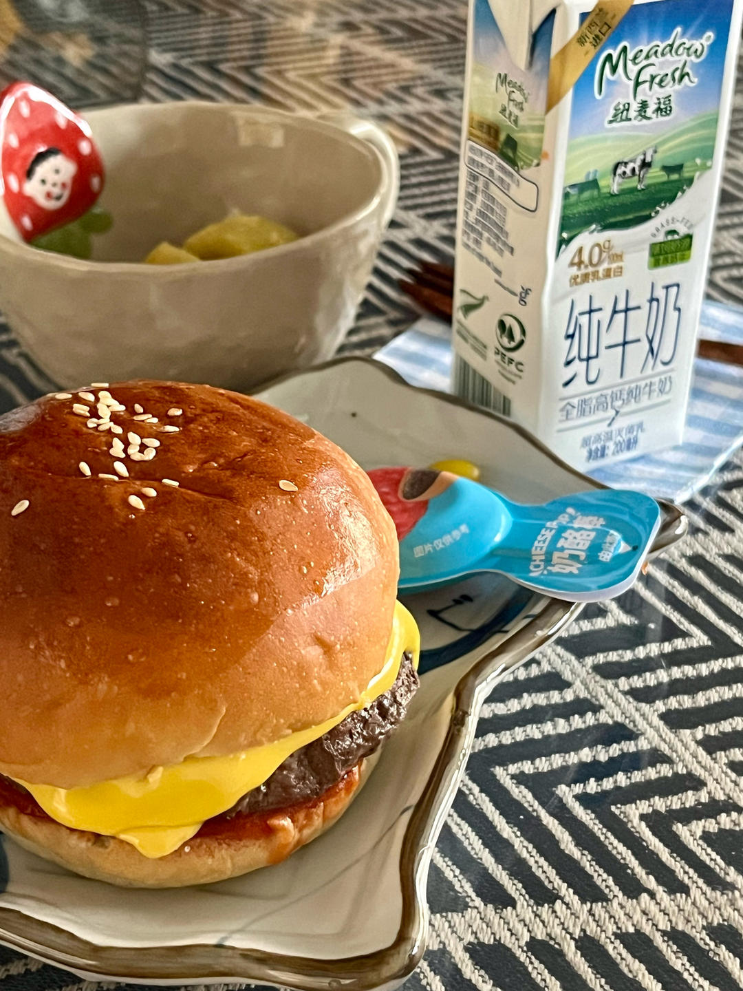 空气炸锅 山姆牛肉饼版汉堡包