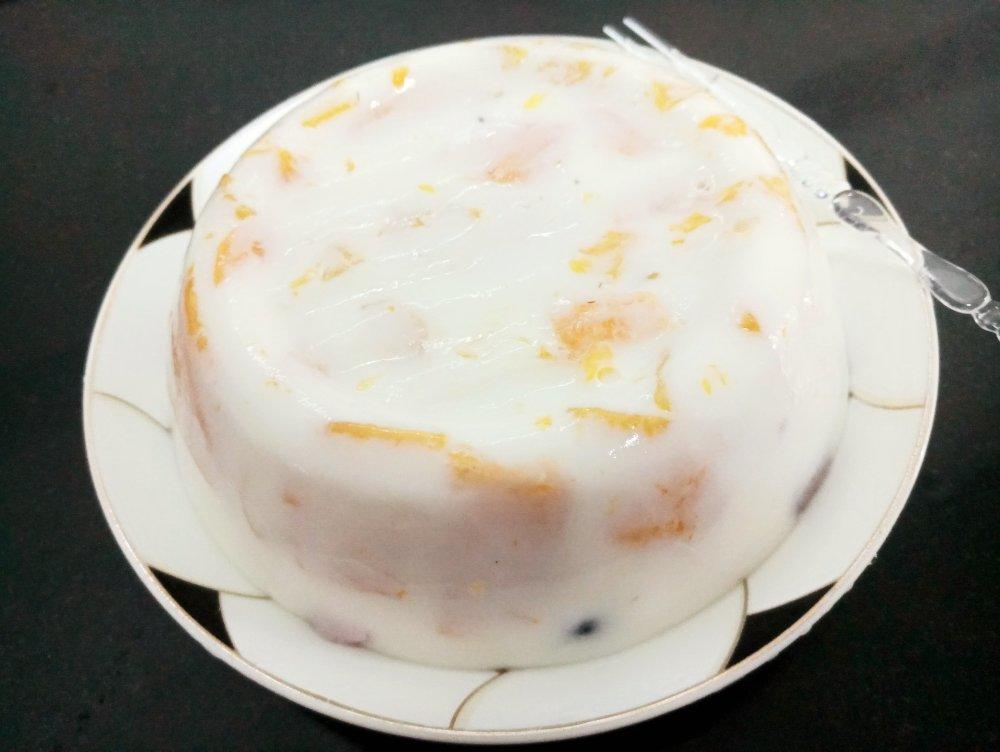 日本大热的草莓牛奶羊羹