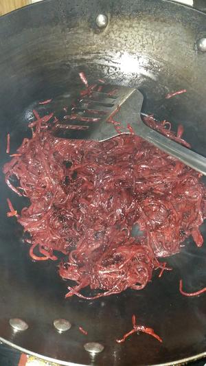 肉丝炒紫菜头的做法 步骤2