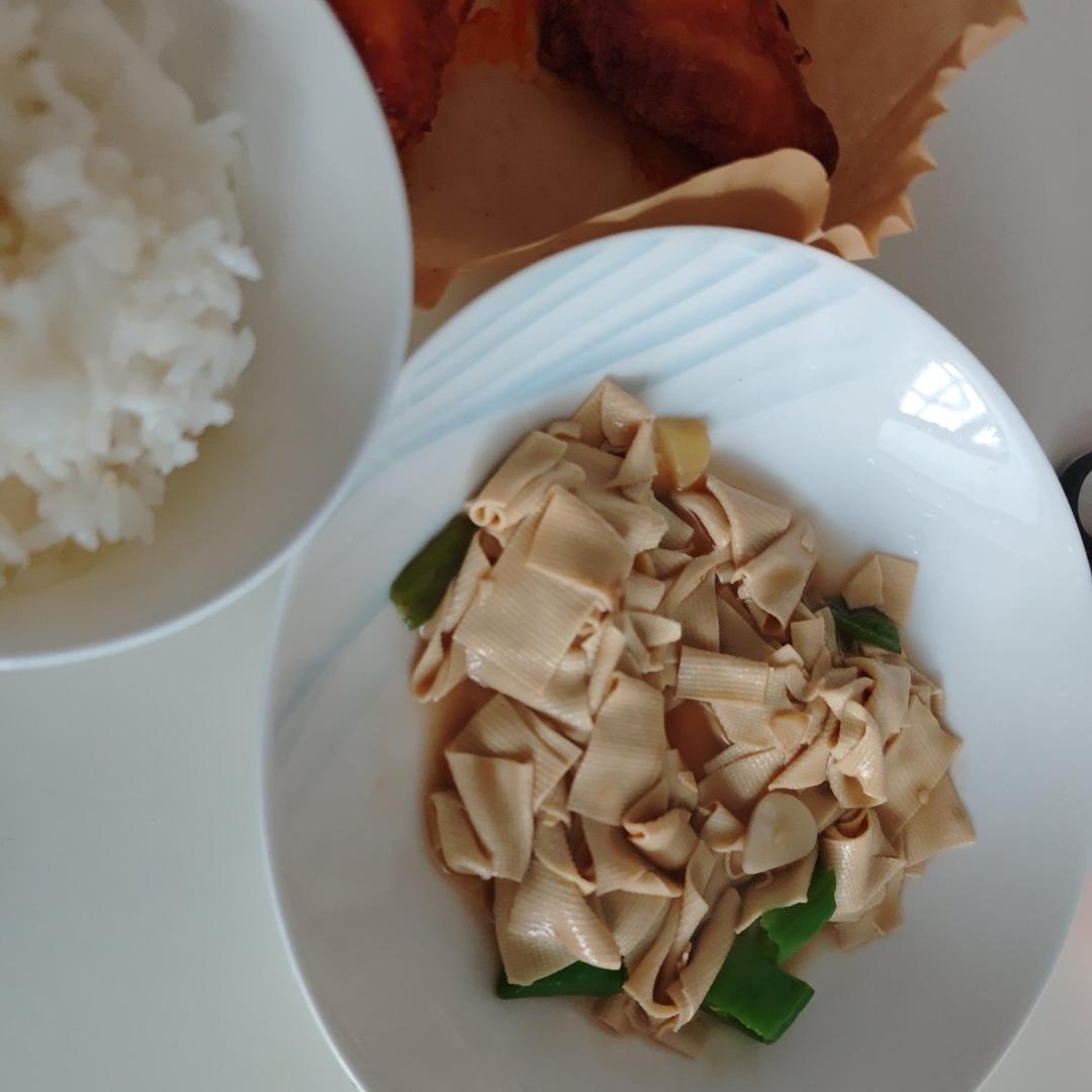 尖椒干豆腐