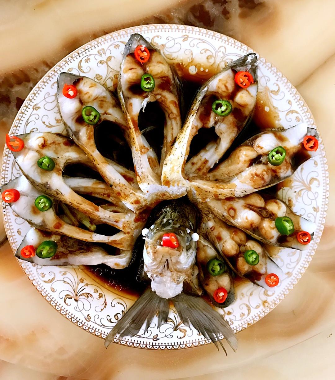 孔雀开屏清蒸鱼