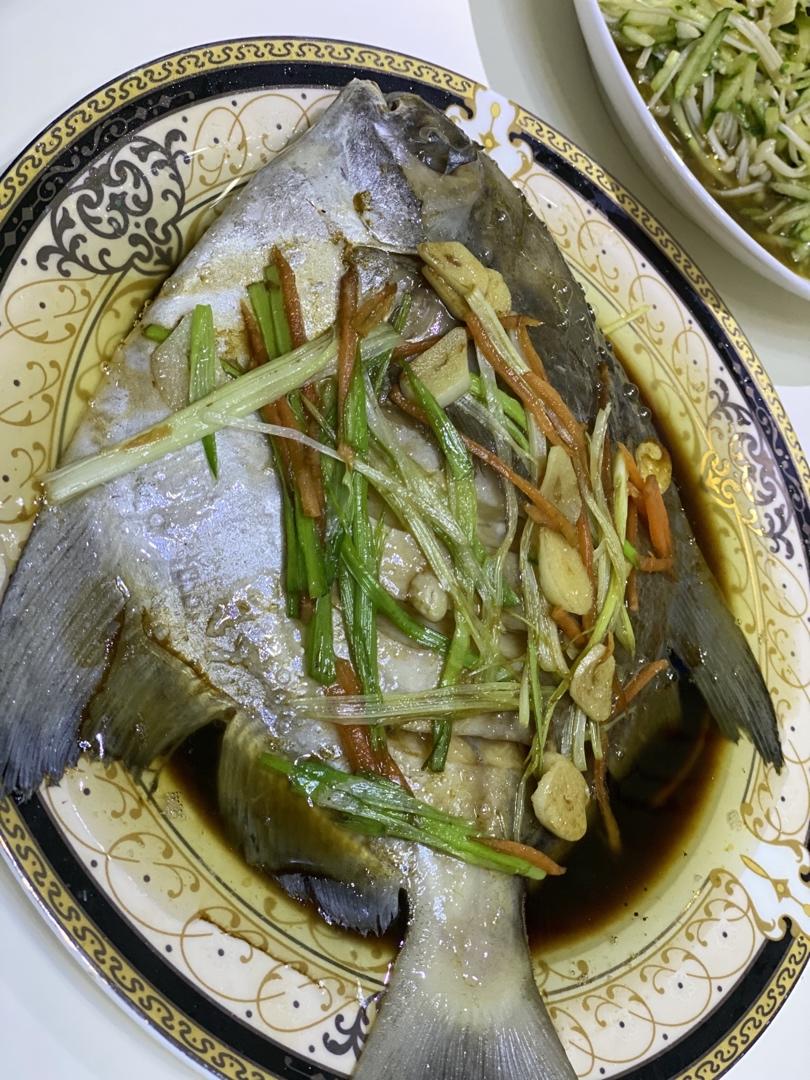 清蒸鲳鱼