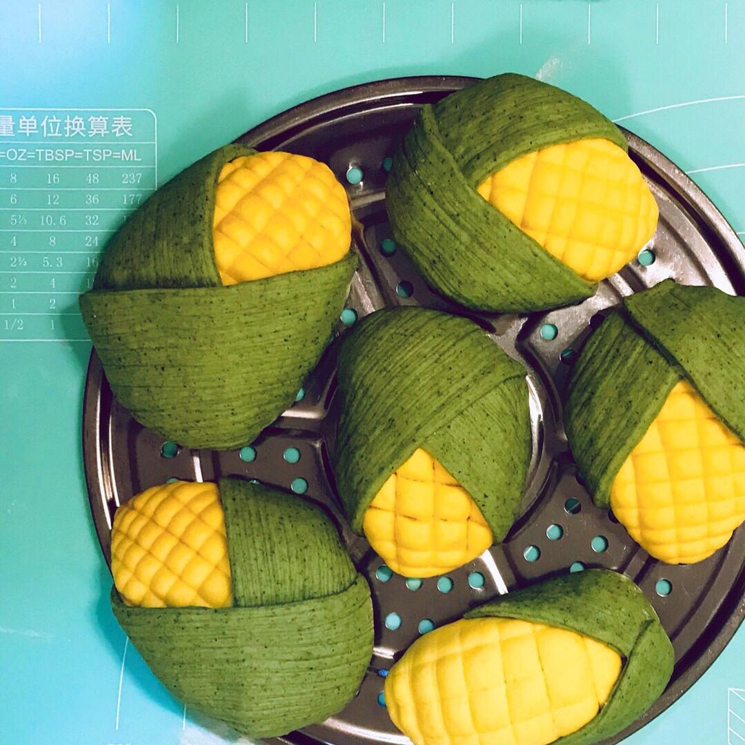 可爱又软糯的玉米棒糯米糍粑