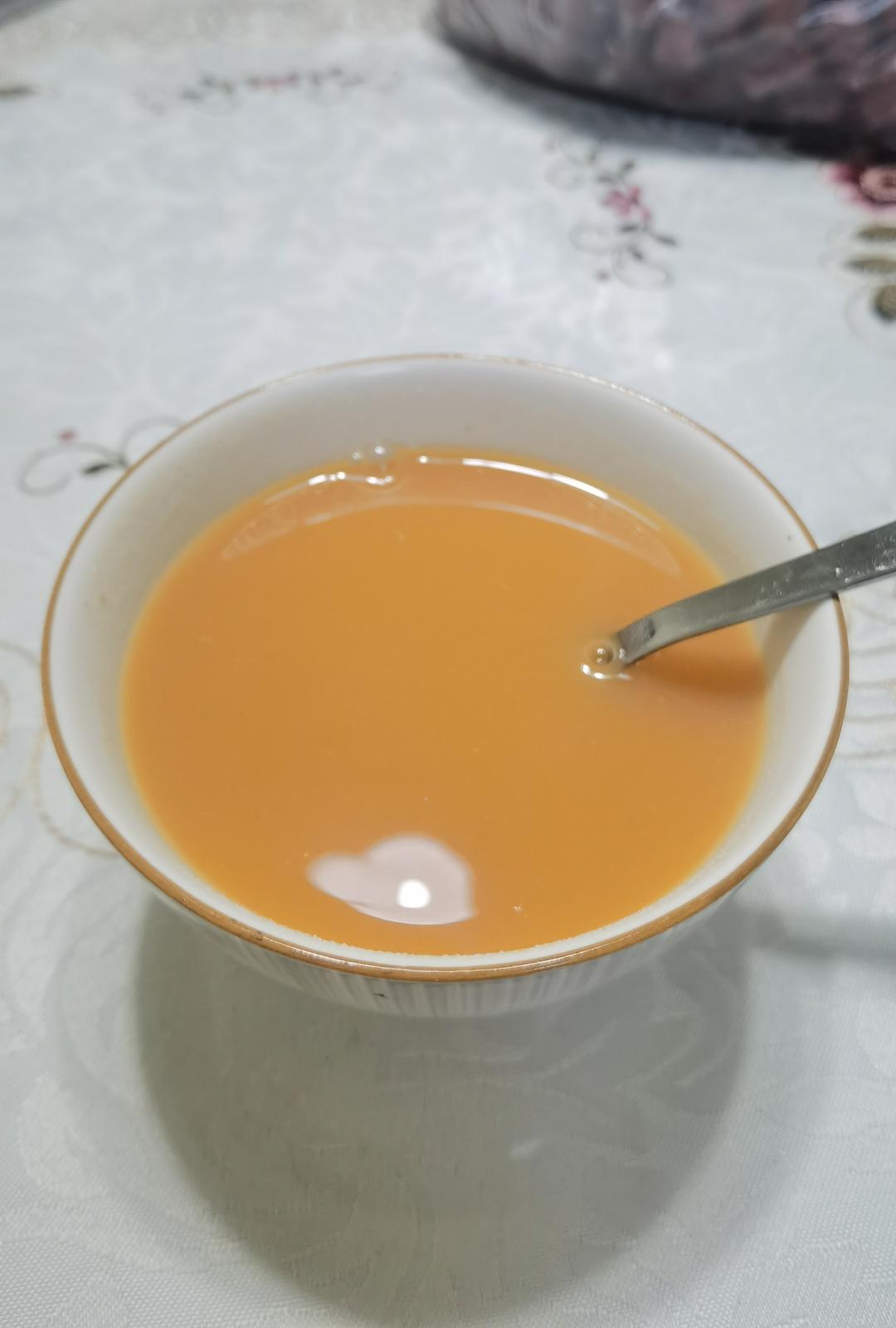 一杯有神奇魔力的饮品🍹胡萝卜🥕苹果🍎汁（热饮）
