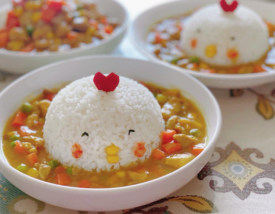 人见人爱花见花开🐤         三只小鸡日式咖喱饭