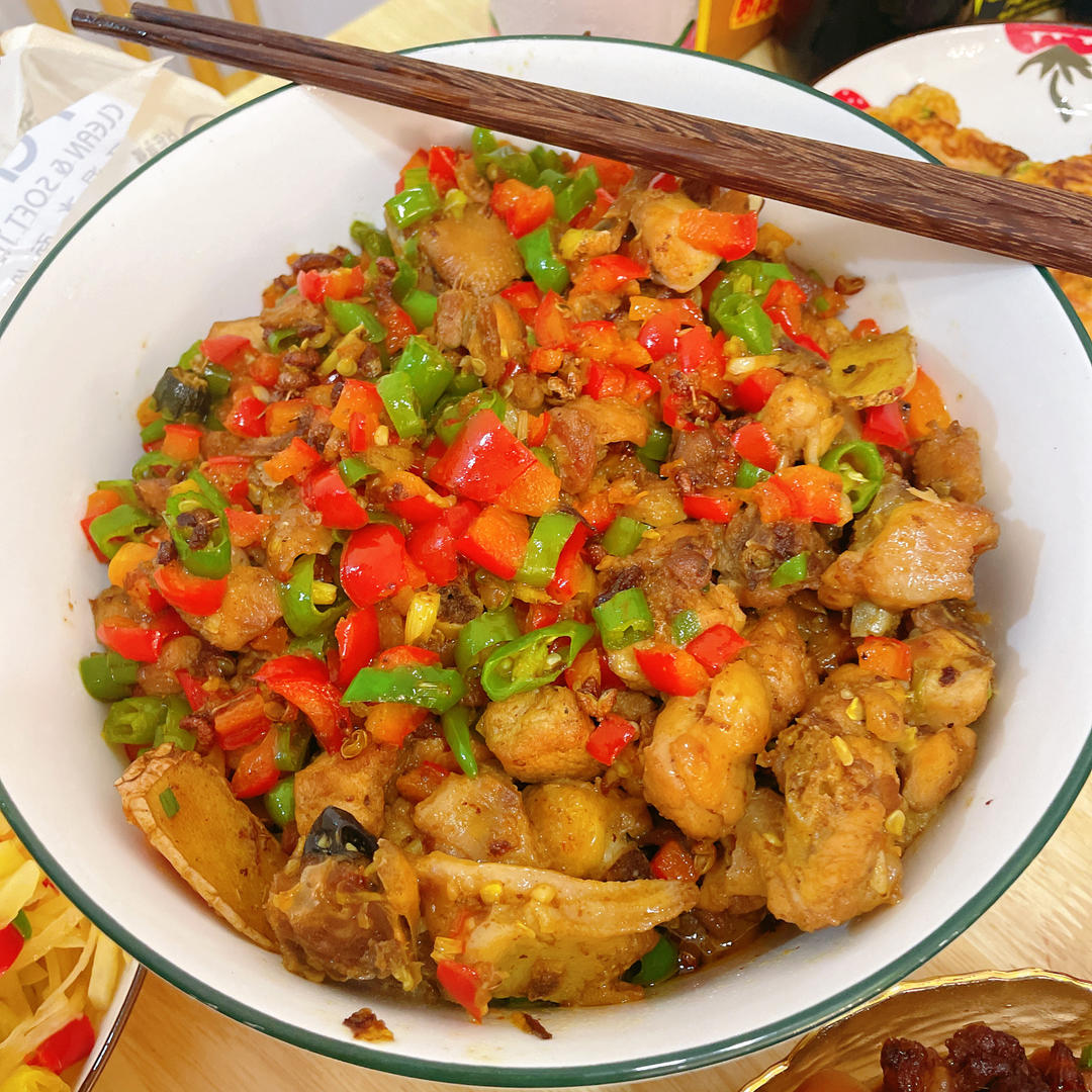 双椒鸡丁（又是超下饭的一道菜）