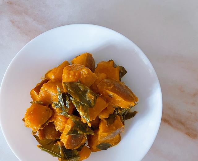 咖喱叶黄姜粉焖南瓜的做法