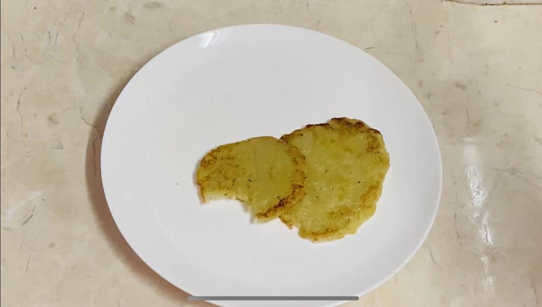 只需要2个土豆🥔的     【韩式土豆饼】