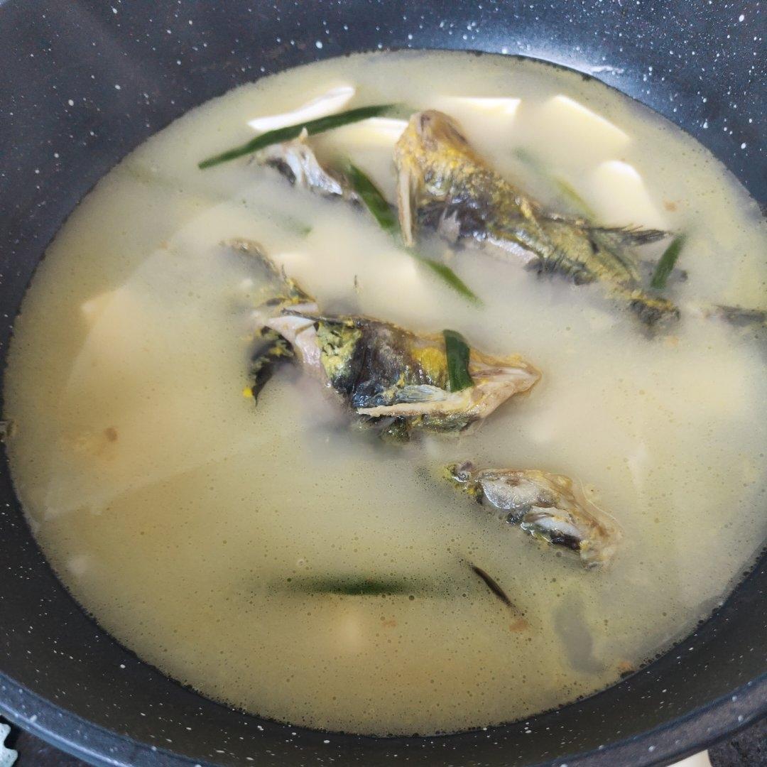昂刺鱼豆腐汤