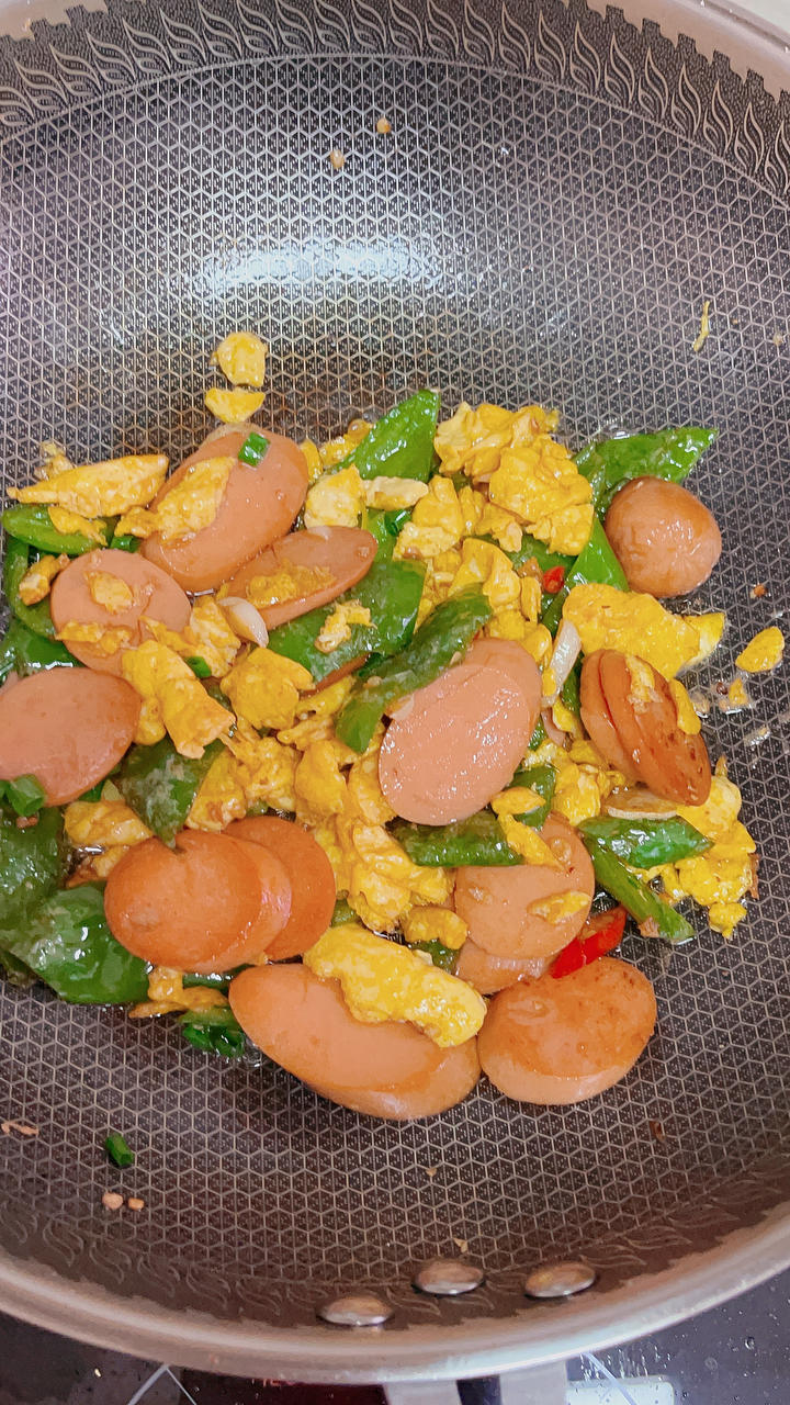 快手菜-青椒鸡蛋炒火腿