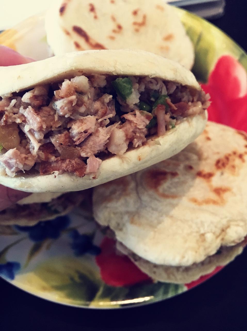 腊汁肉夹馍