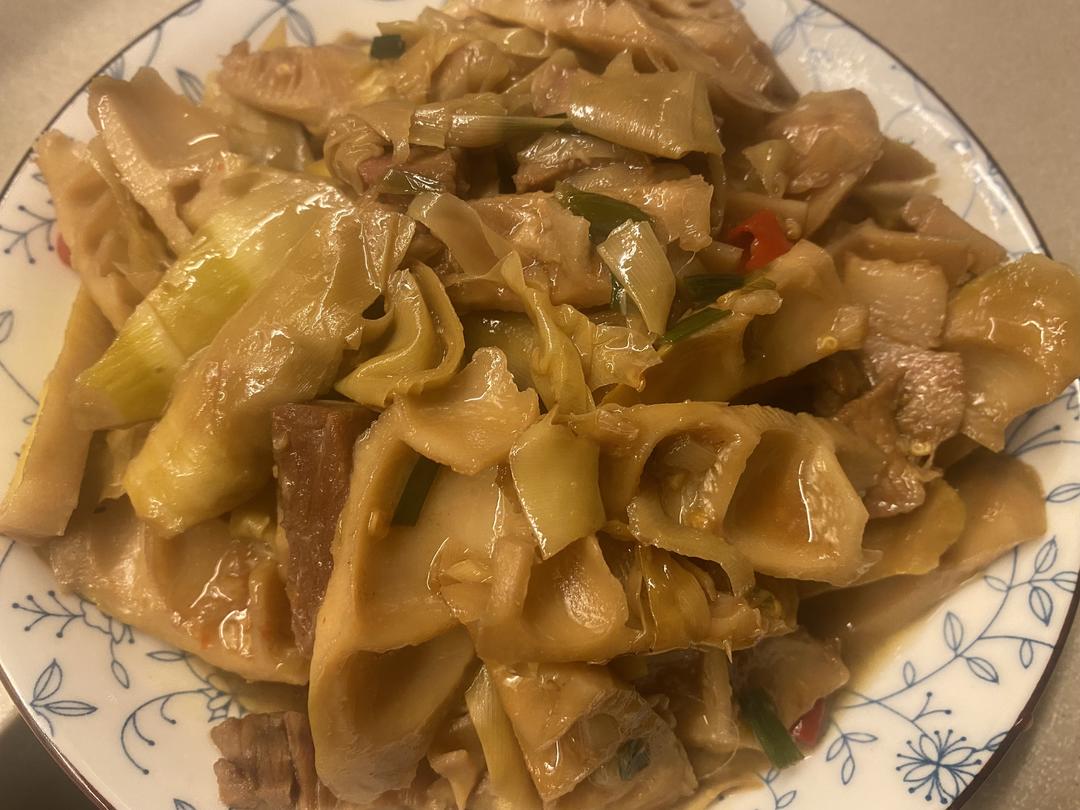 咸肉烧春笋的做法