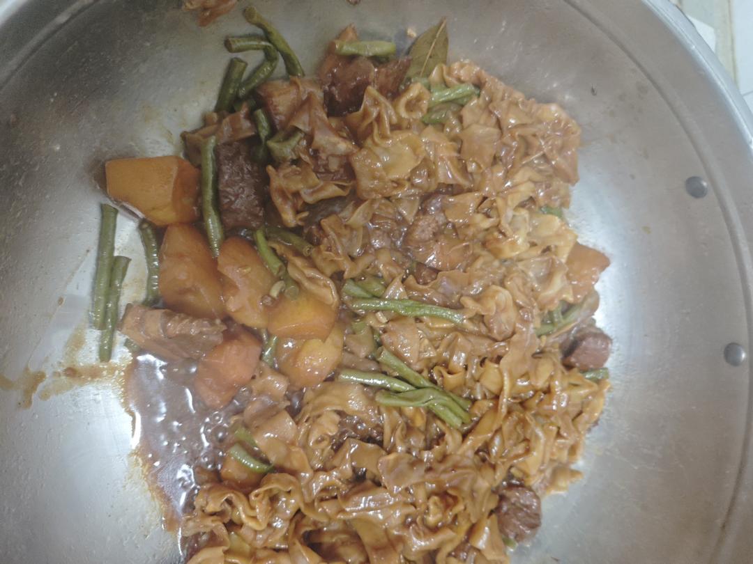 土豆豆角焖面
