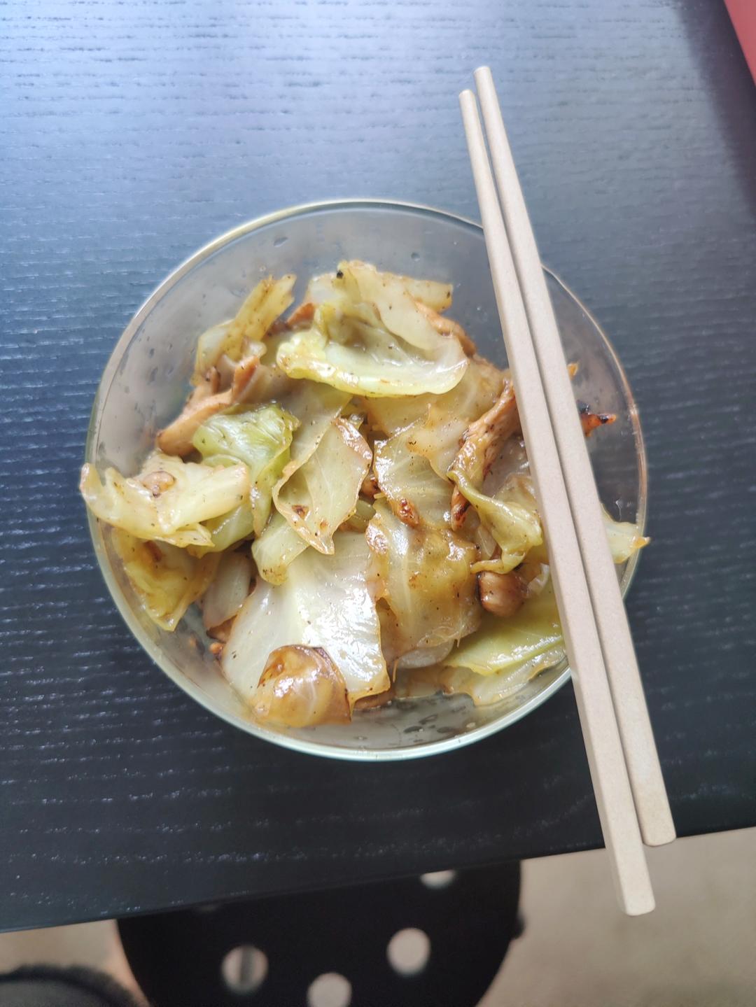 快手包菜炒鸡胸
