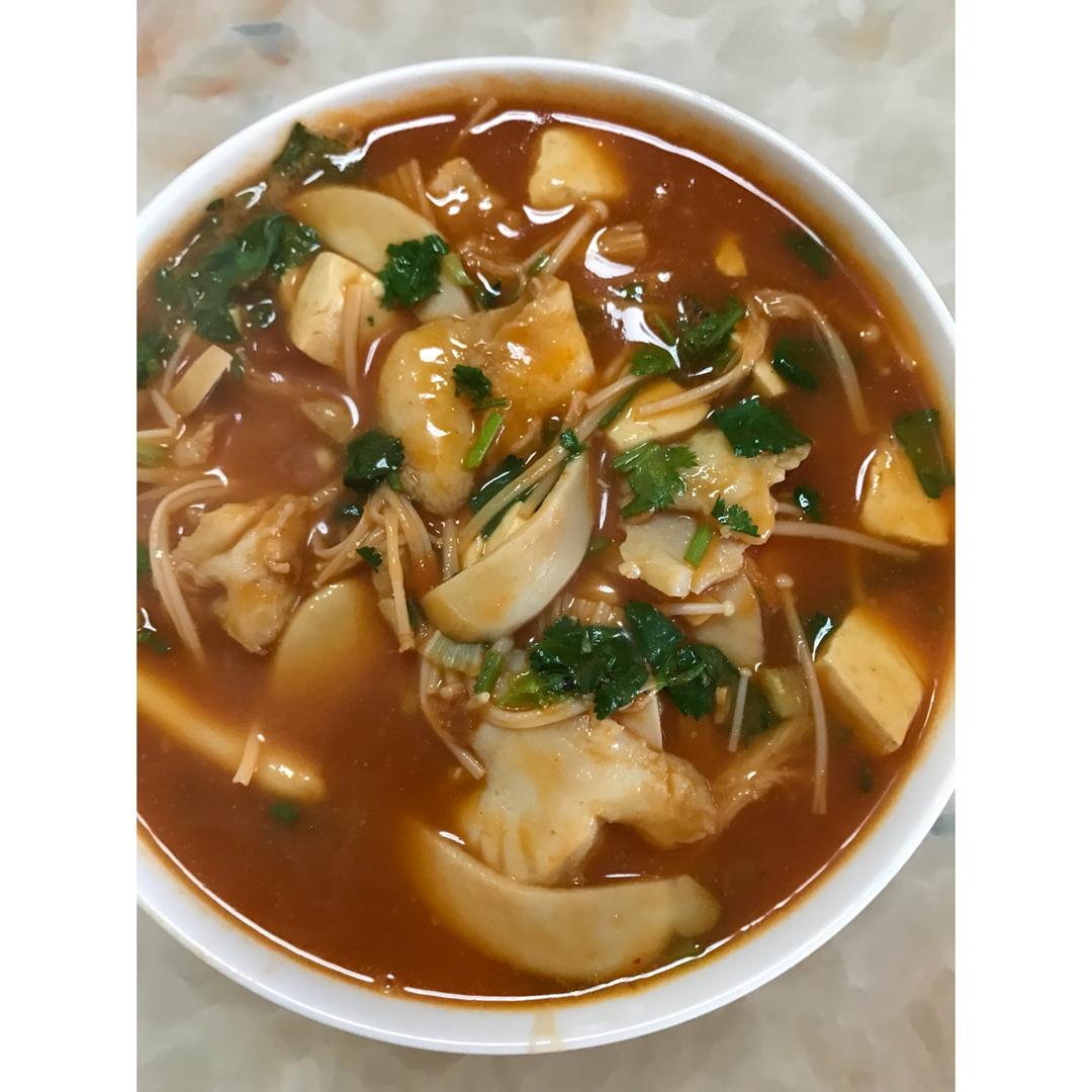 番茄锅酸汤龙利鱼