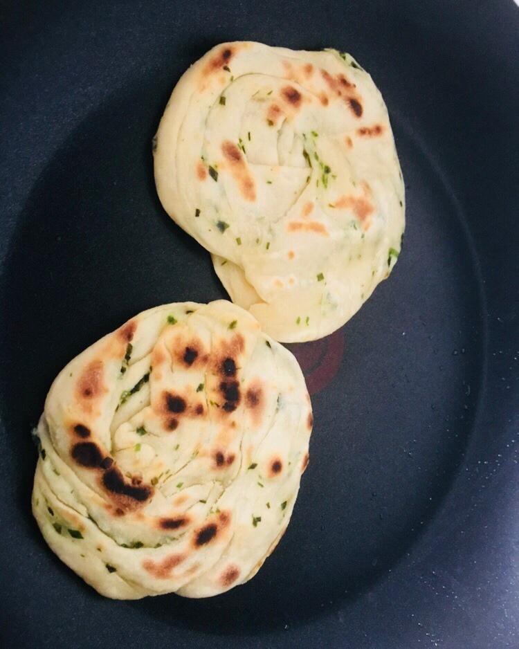 家常葱油饼
