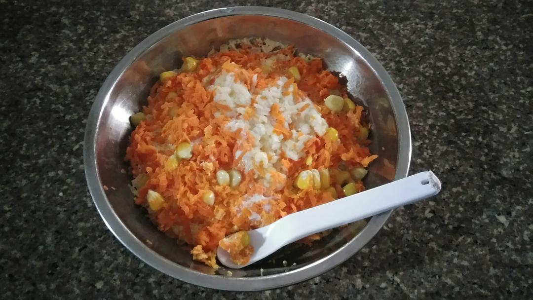 宝宝辅食:胡萝卜淮山玉米粒蒸蛋的做法