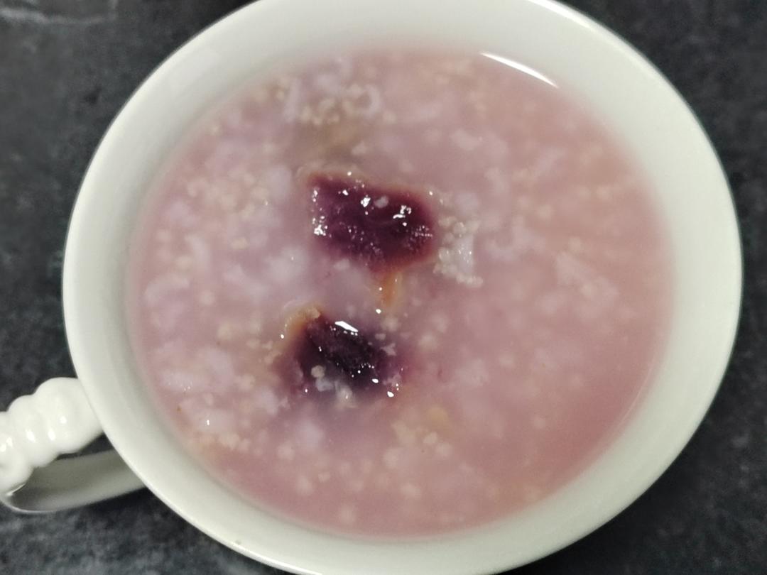 砂锅紫薯粥