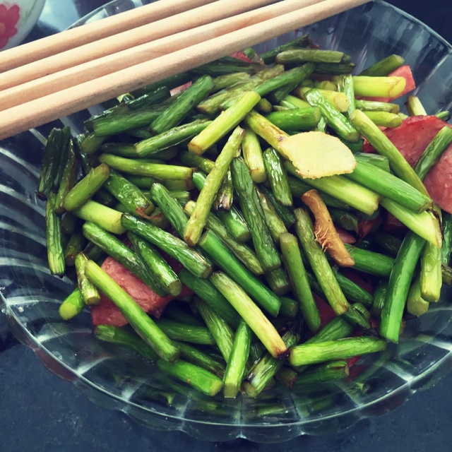 蒜薹炒香肠