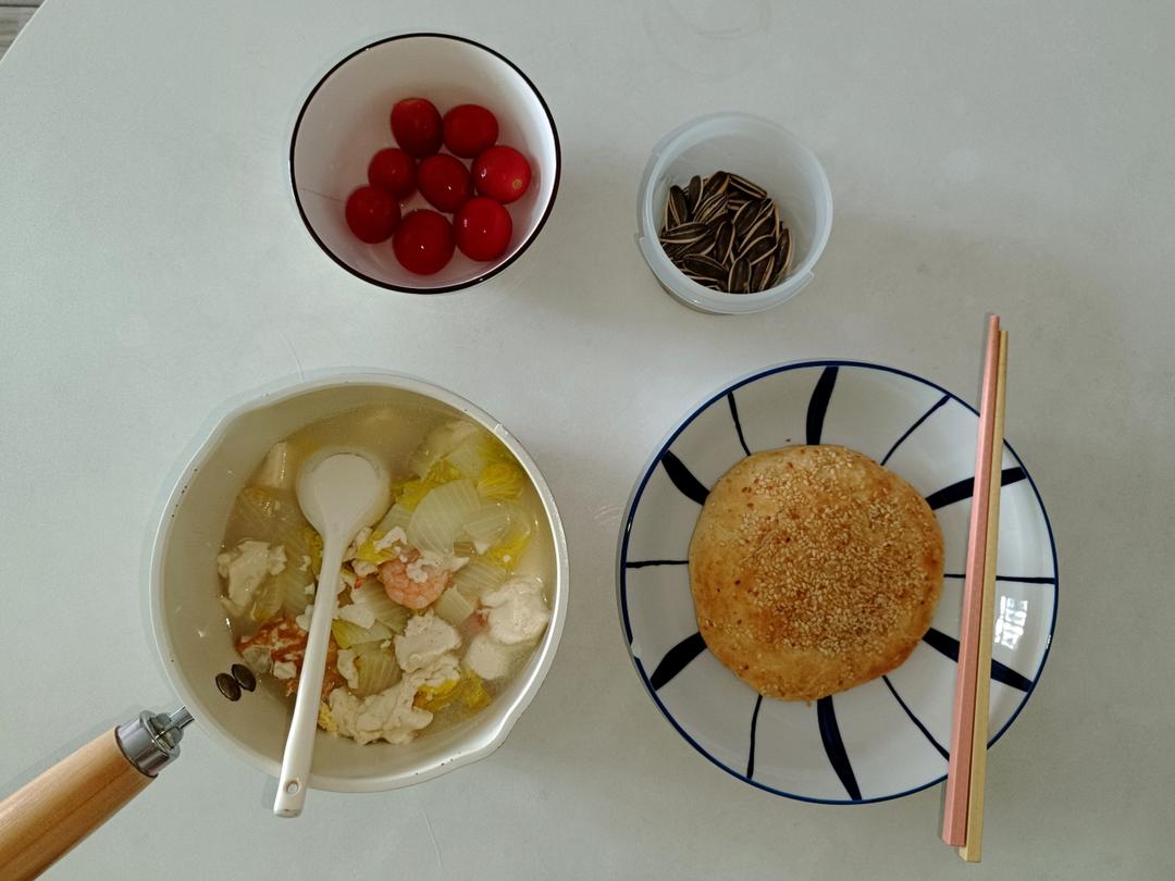 清热奶白豆腐汤！真的鲜！