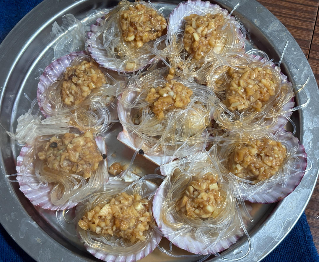 零失败的蒜蓉粉丝蒸扇贝