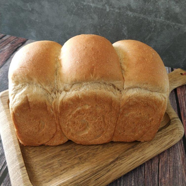 波兰种(Poolish种）全麦吐司