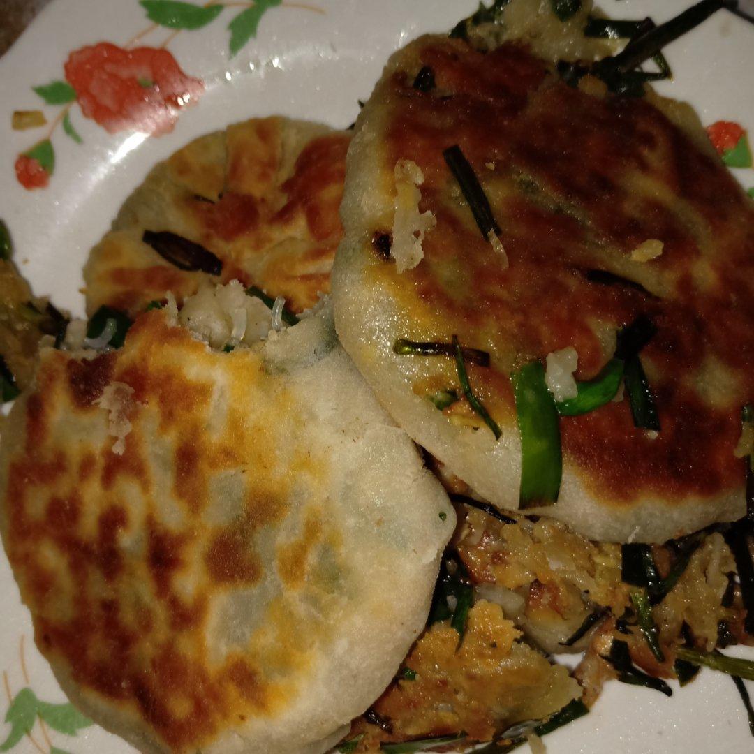 皮薄馅大～韭菜鸡蛋饼