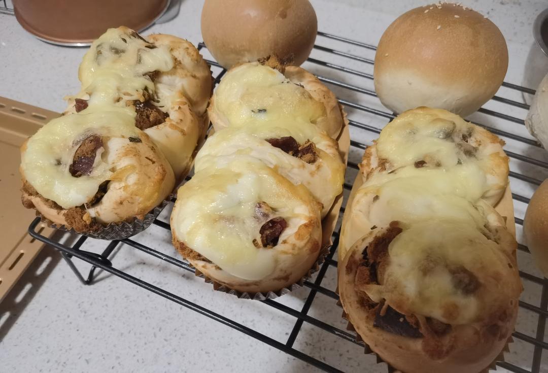 芝士肉松猪肉脯面包