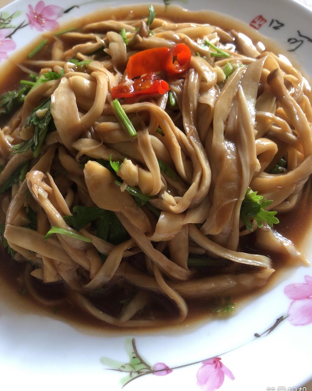 凉拌手撕杏鲍菇