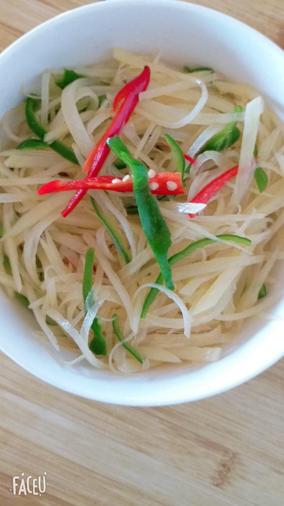 凉拌土豆丝，爽口开胃