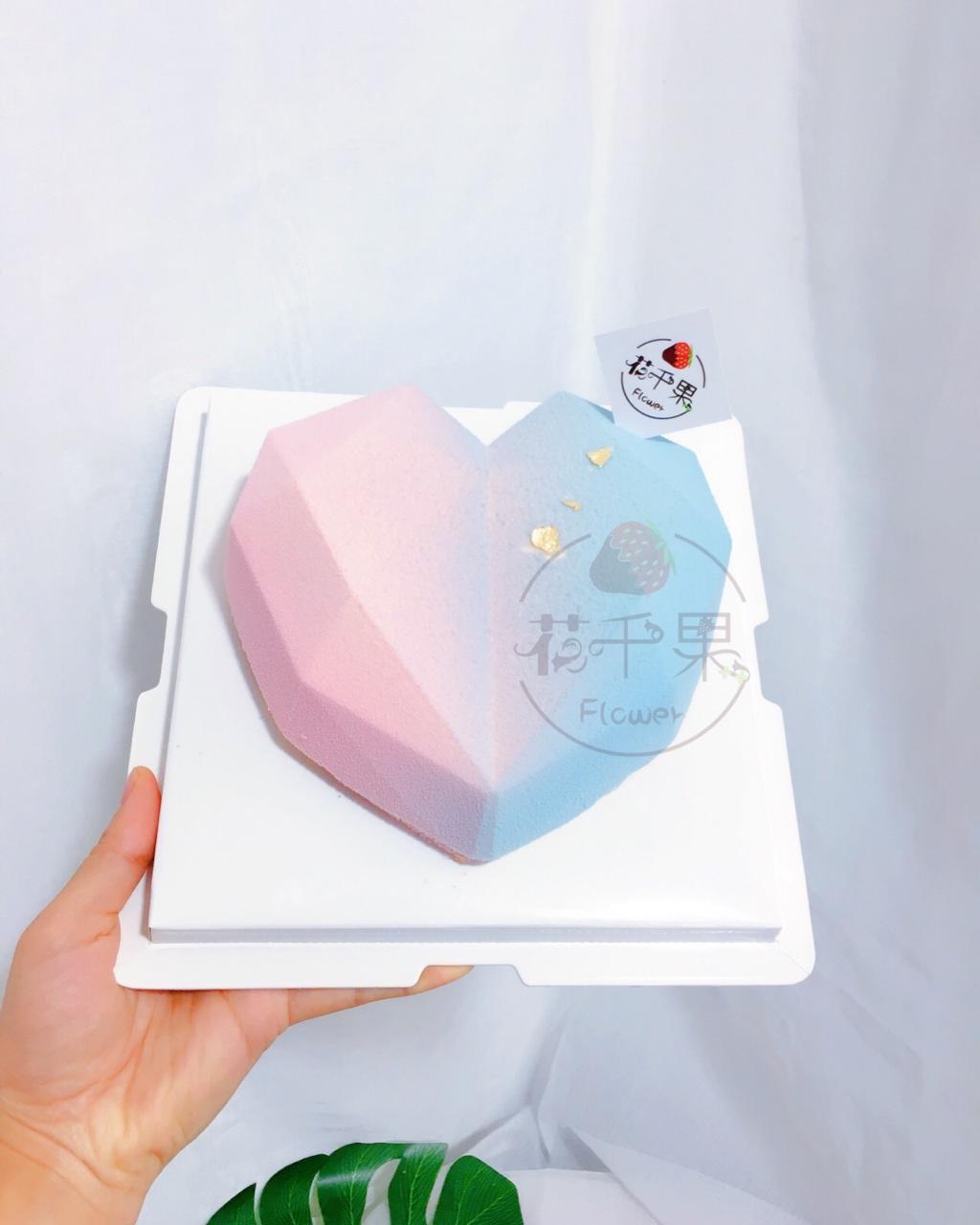 娱乐版3D钻石爱心慕斯7寸