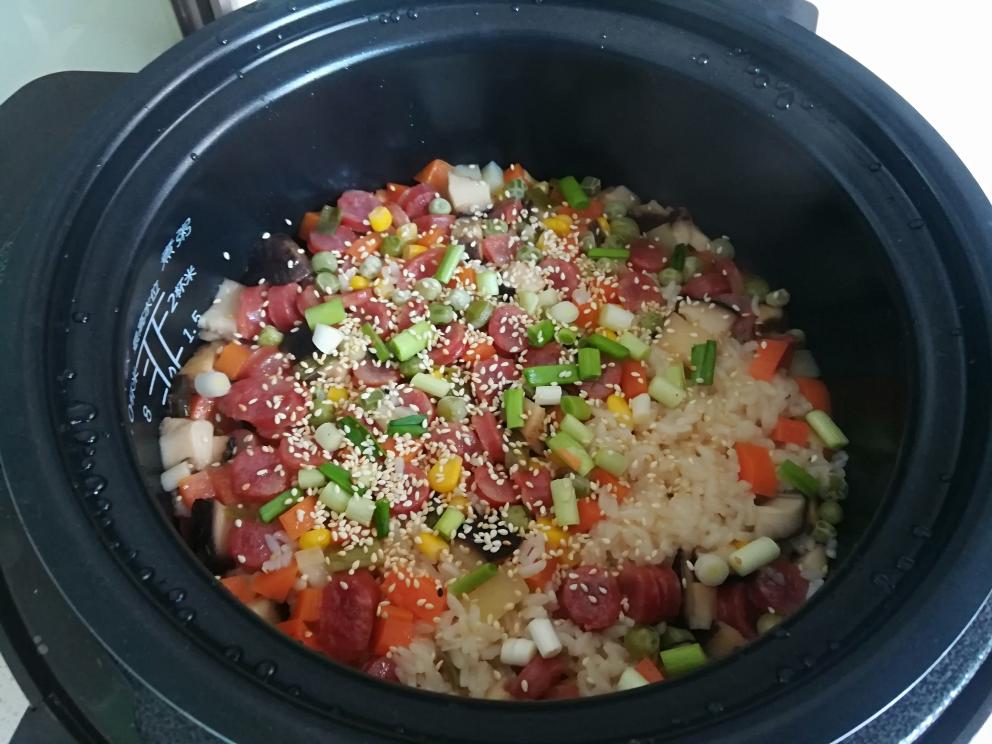 腊肠什锦蒸饭