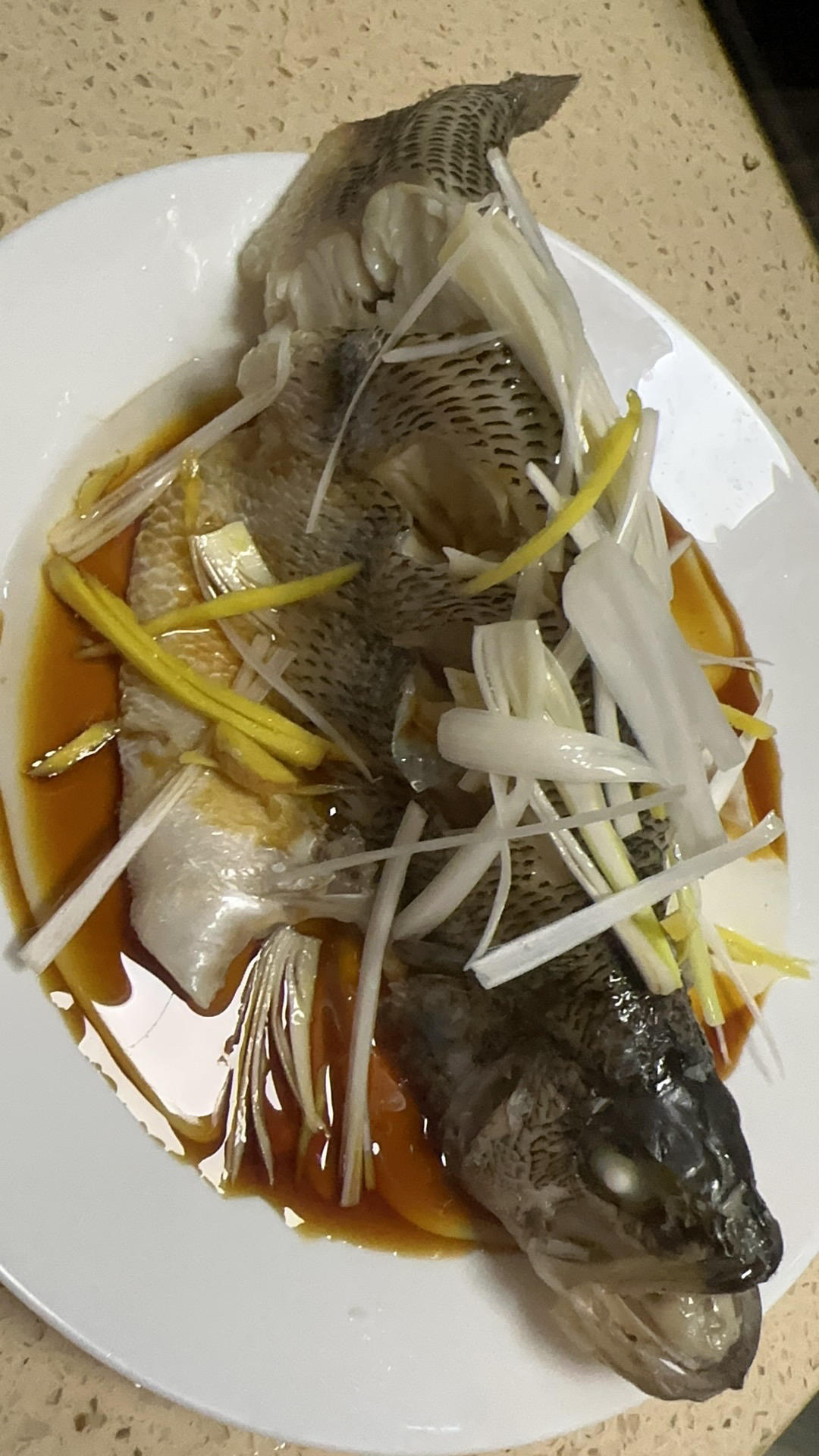 10分钟做 清蒸鲈鱼 （附切鱼图解）