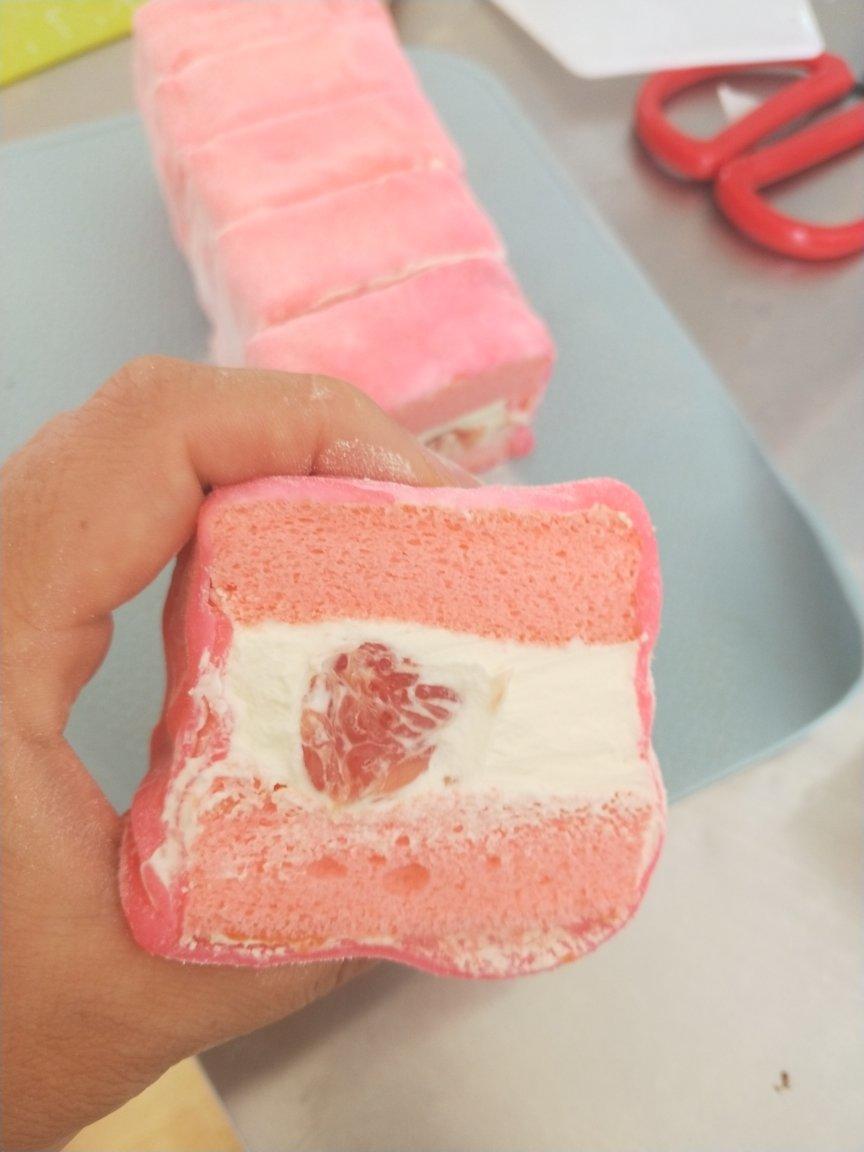 ㊙️入口即化‼️好吃到爆的西柚白玉卷‼️超粉嫩