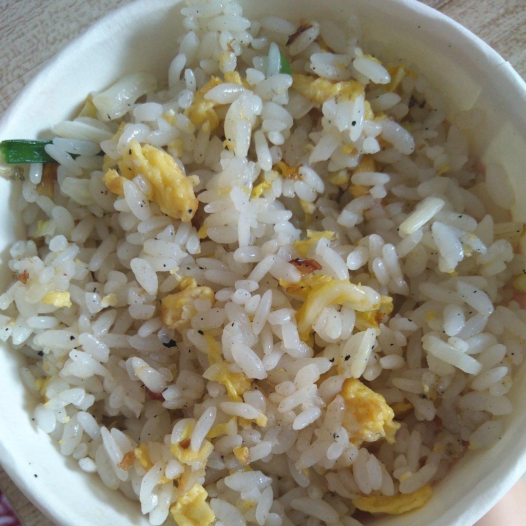 厨师长教你“蛋炒饭”如何做才好吃，答案都在这里面！