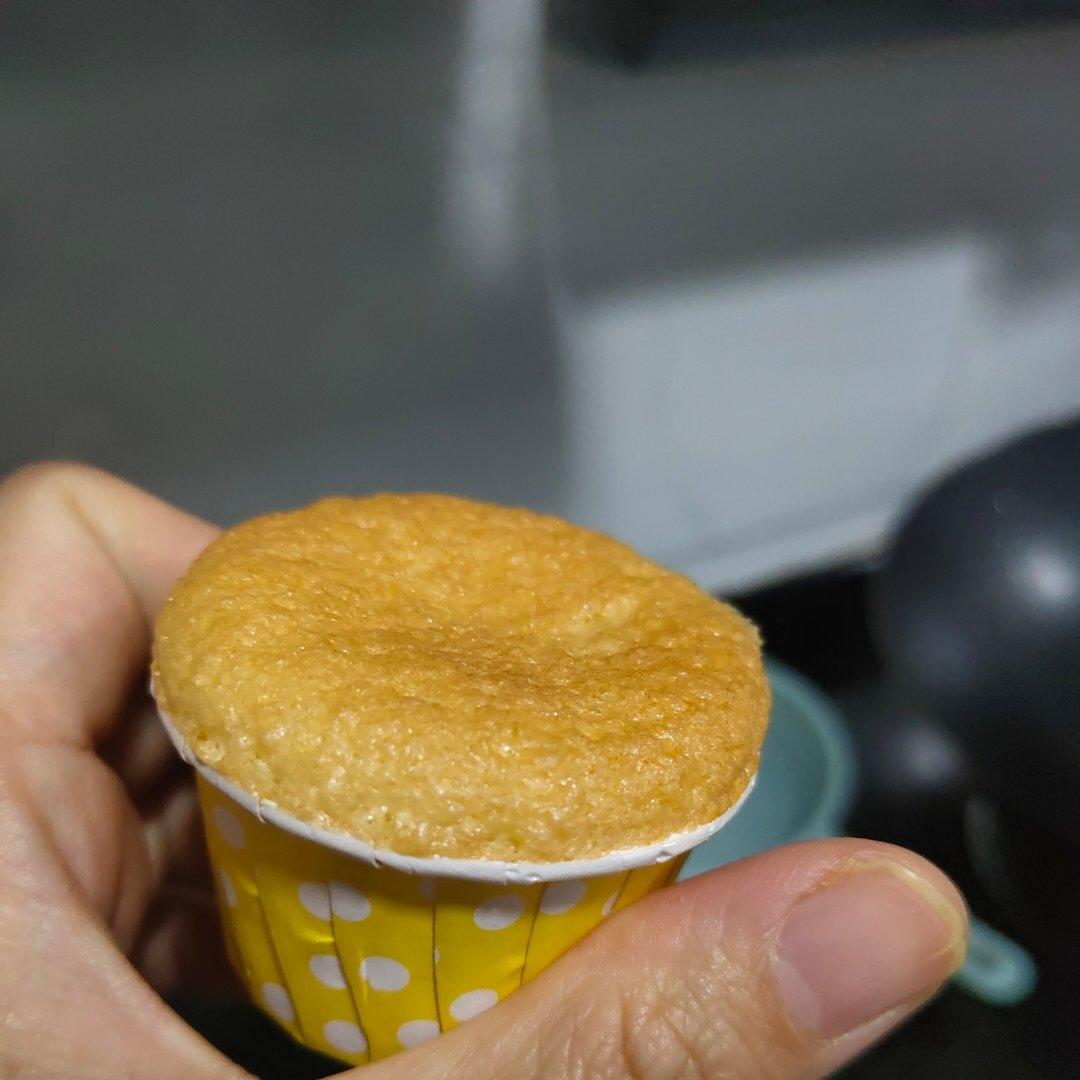 不塌陷不开裂不缩腰杯子蛋糕分享