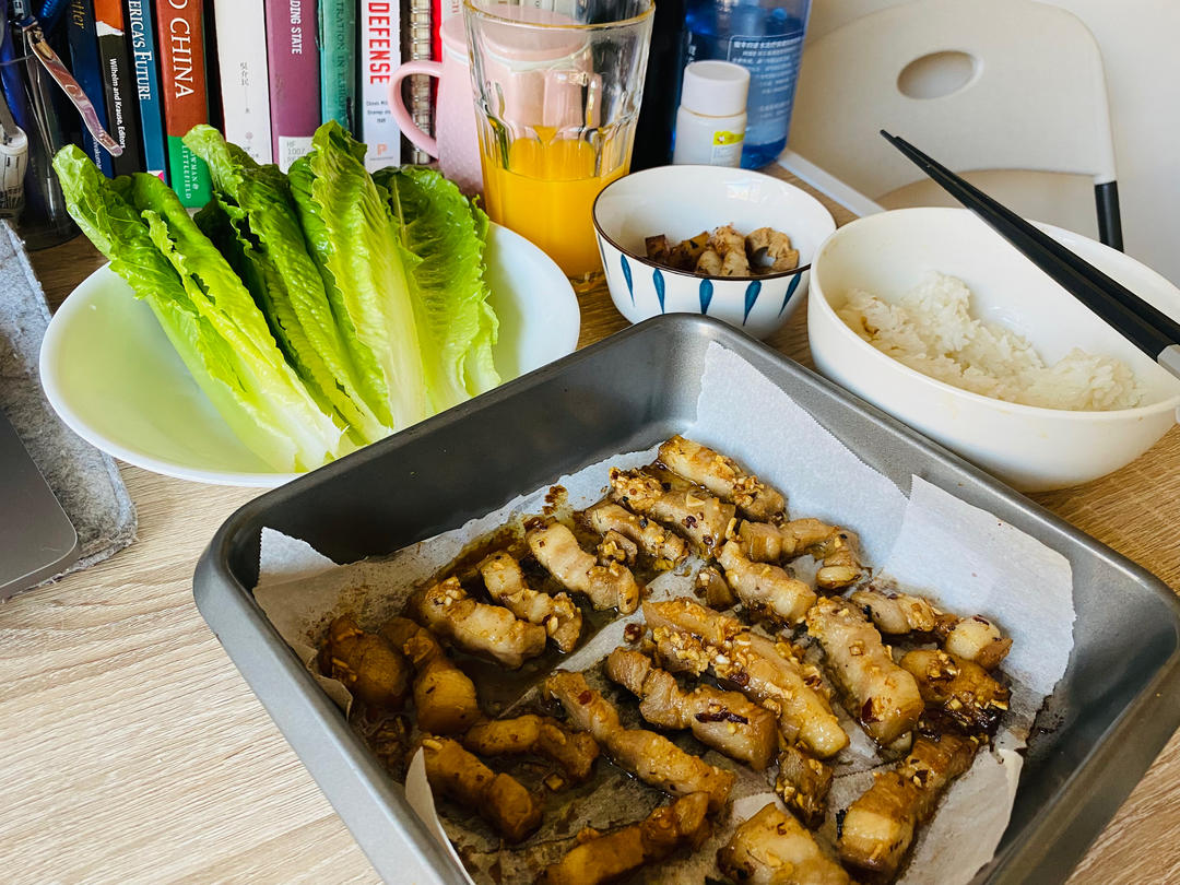 五花肉别再炒了，这样烤一烤，秒杀隔壁烧烤摊