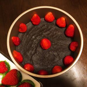 草莓奥利奥慕斯蛋糕           （8寸）的做法 步骤2