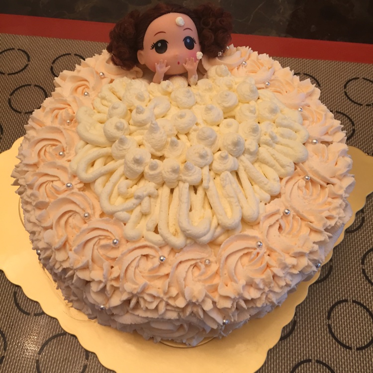 迷糊娃娃洗澡戚风蛋糕（六寸）