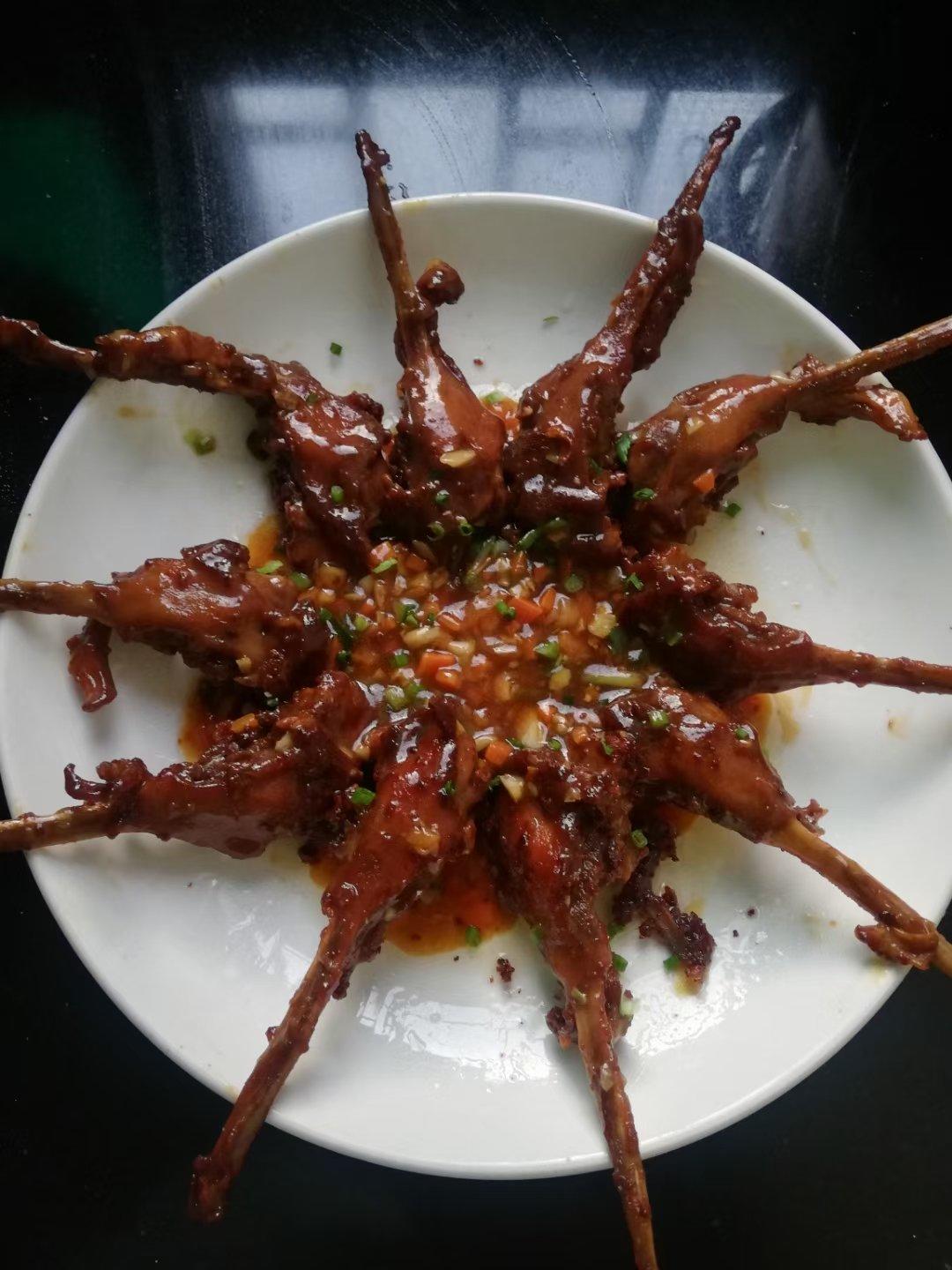 椒盐鸭下巴