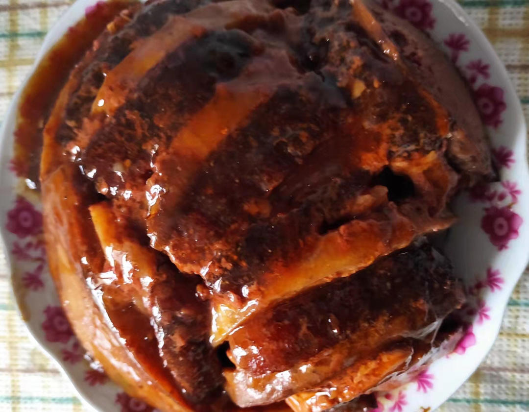 广西十大名菜之荔浦芋头扣肉