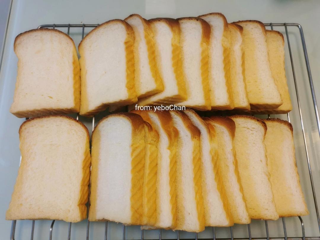 微咸味奶油吐司