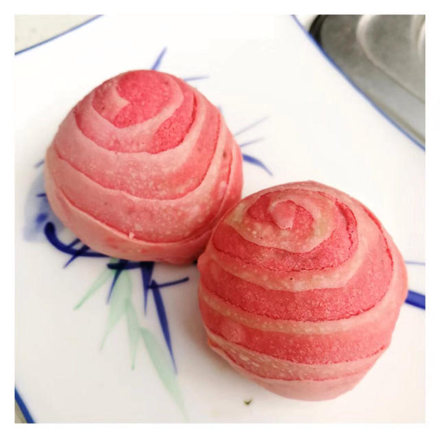 彩虹渐变蛋黄酥（无需揉出膜）